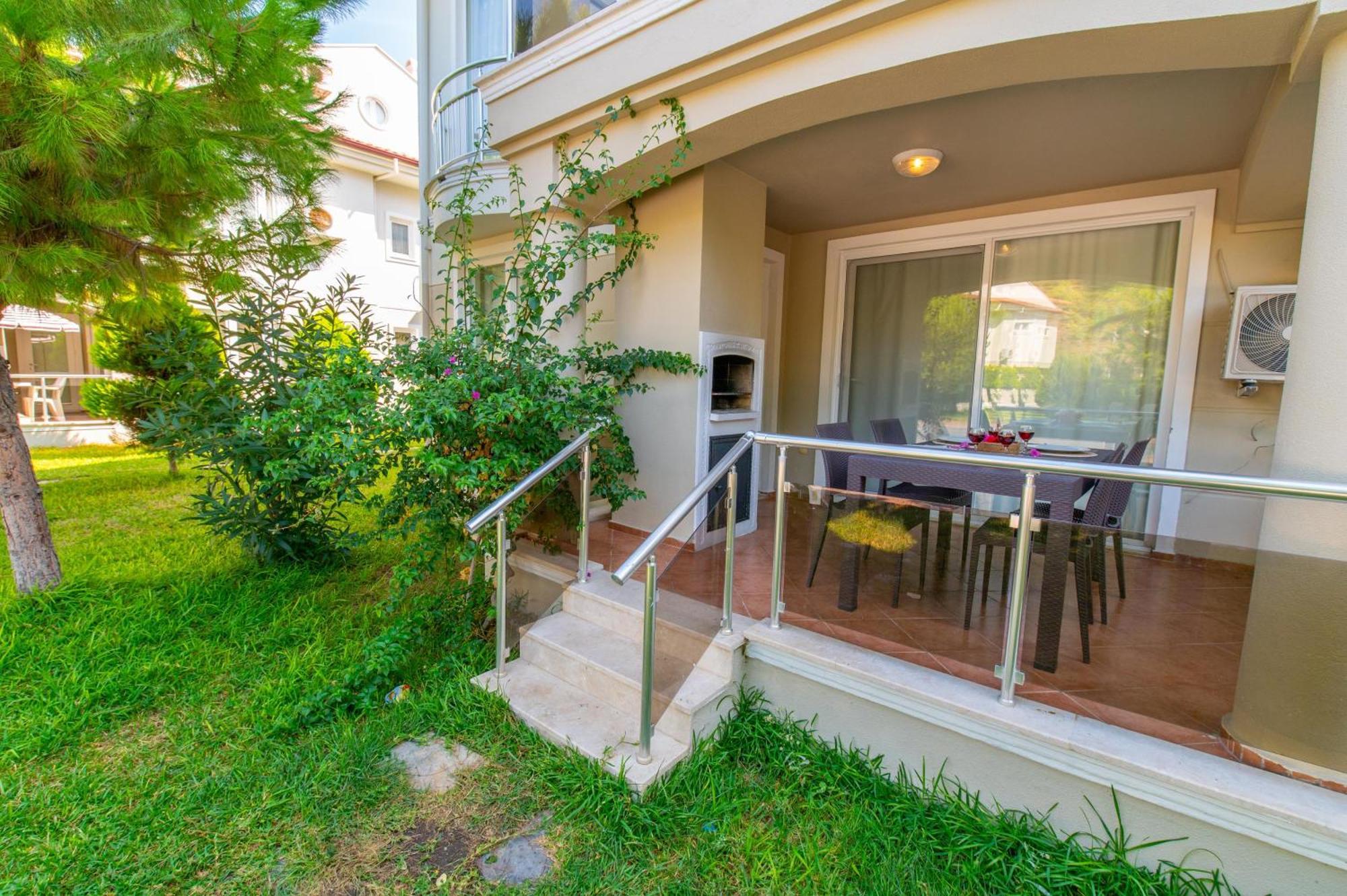Sunset Beach Villas And Apartments Fethiye Luaran gambar